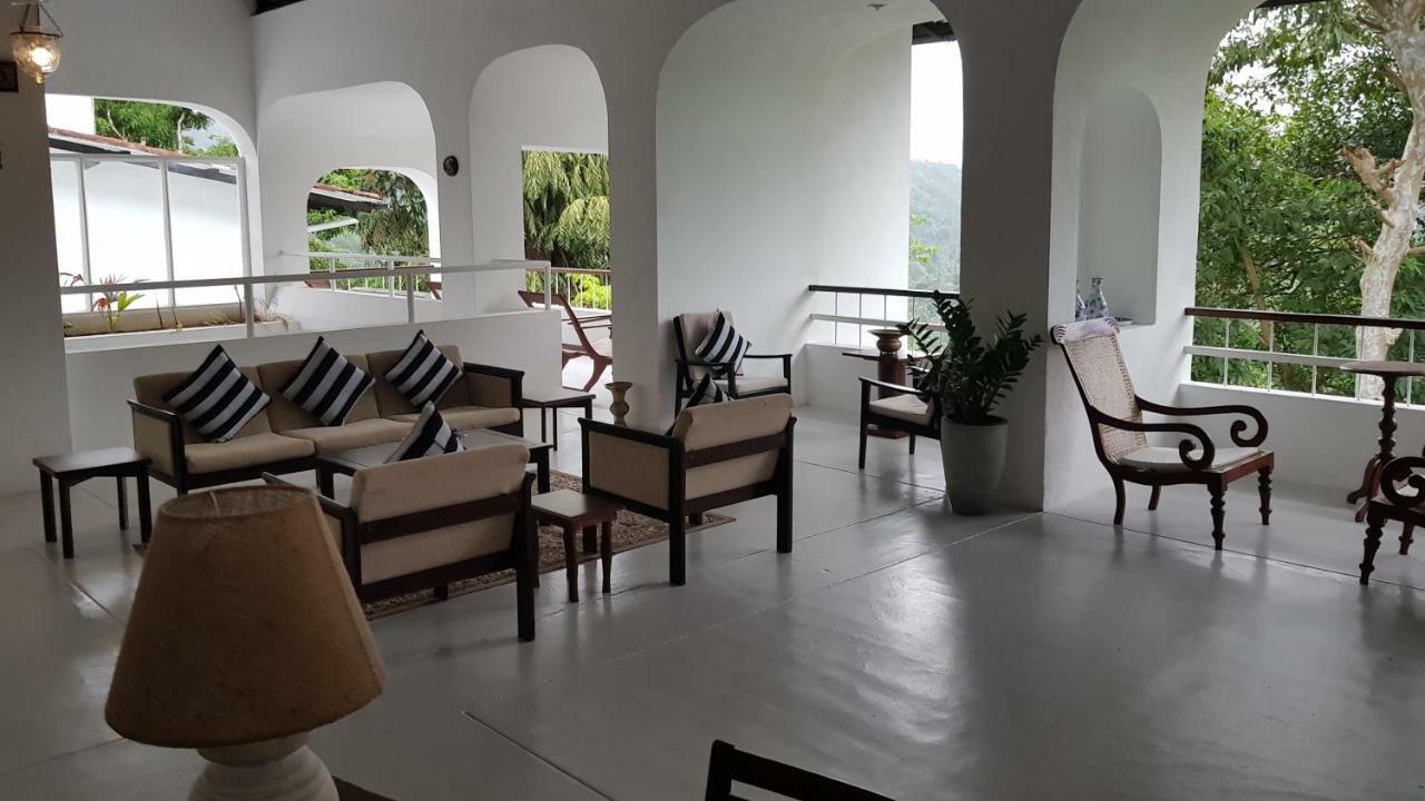 Regent Lodge Hotel & Villa كاندي المظهر الخارجي الصورة